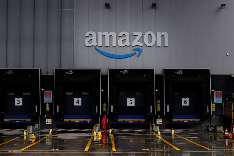 The logo of U.S. online retailer Amazon is displayed at a logistics centre in Trapagaran, northern Spain, November 22, 2023. REUTERS/Vincent West/File Photo