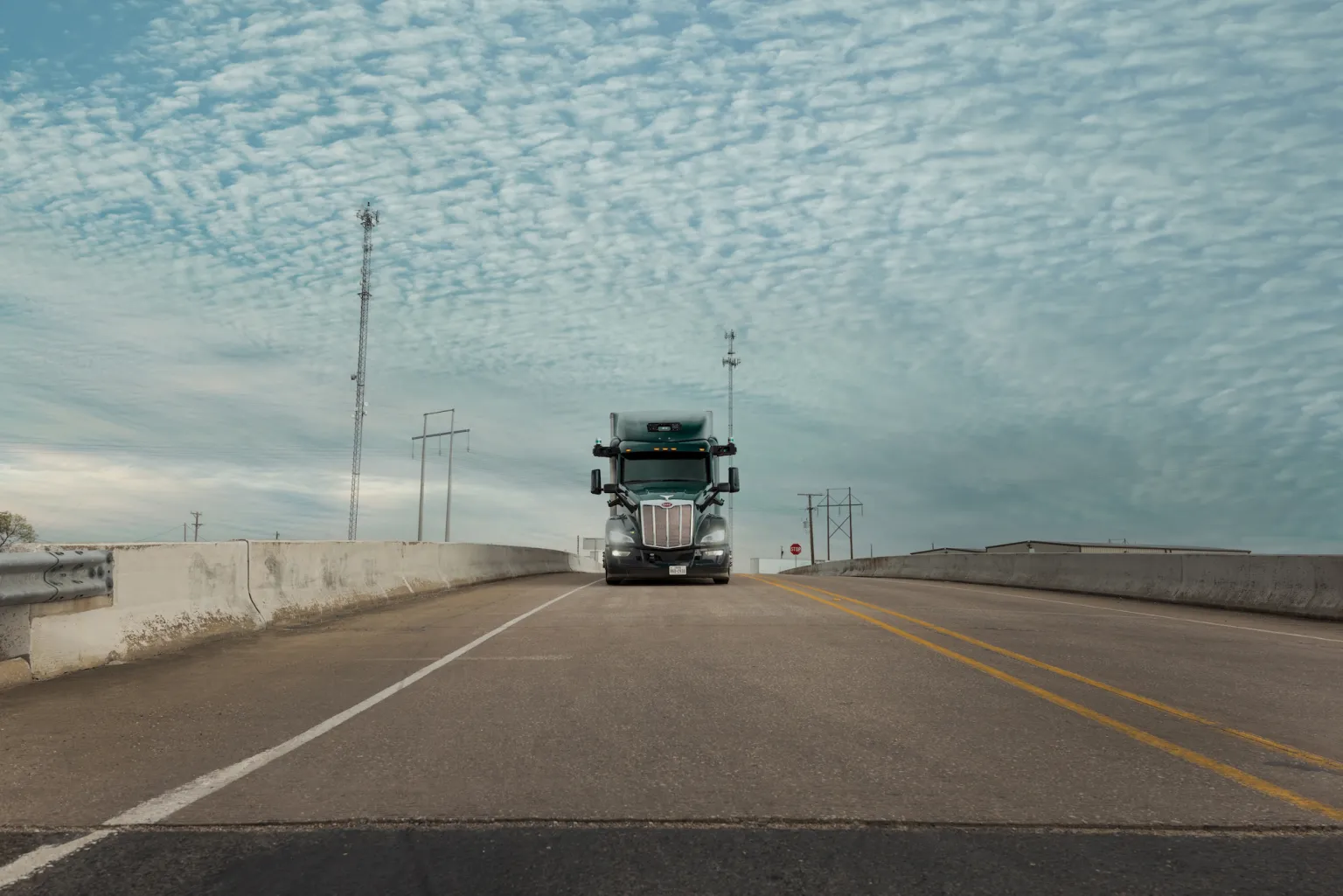 Aurora Innovation Secures $483M for Commercial Launch of Self-Driving Trucks